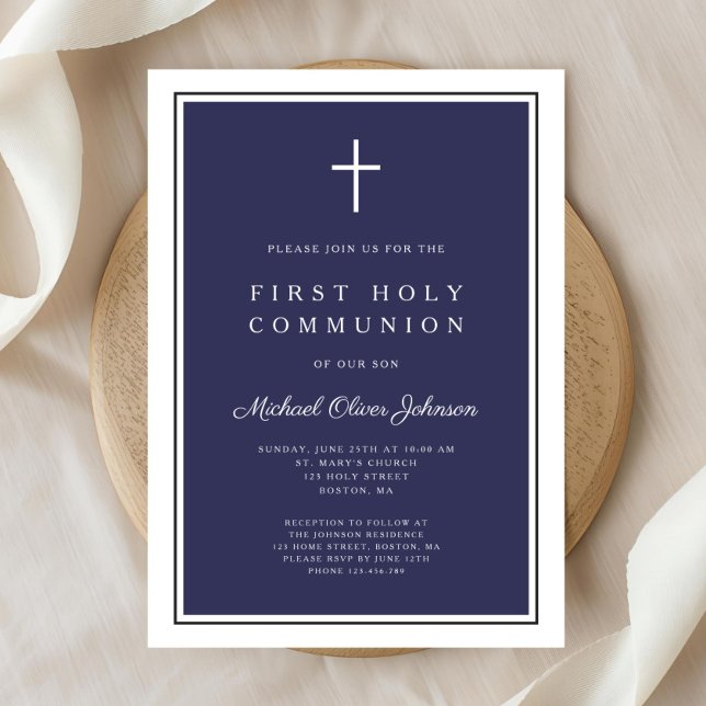Invitación Primera comunión de chicos de la Cruz Azul de la M (Modern Navy Blue Cross Boy First Communion Invitation)