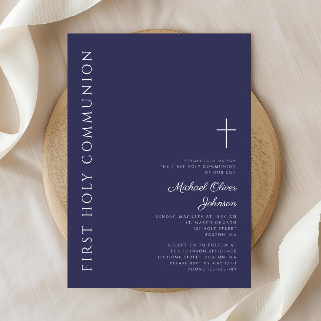 Invitación Primera comunión de la Cruz Azul de la Marina Mode (Modern Navy Blue Cross First Communion Invitation)