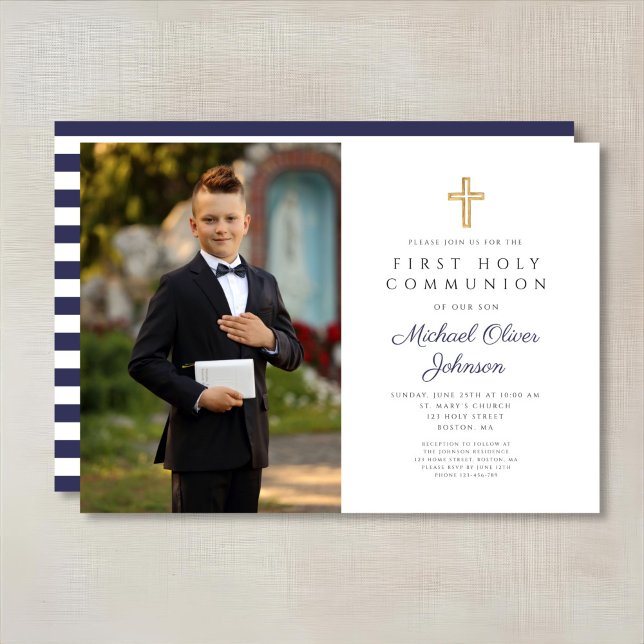 Invitación Primera foto de Comunión de Navy Blue Stripes Boy (Navy Blue Stripes Boy First Communion Photo Invitation)