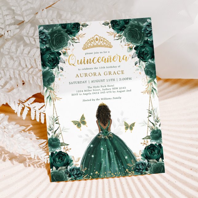 Invitación Princesa de piel marrón verde esmeralda de Quincea (Subido por el creador)