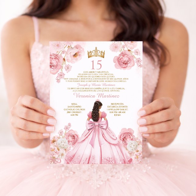 Invitación Princess Dress Gold Crown Floral XV Birthday (Subido por el creador)