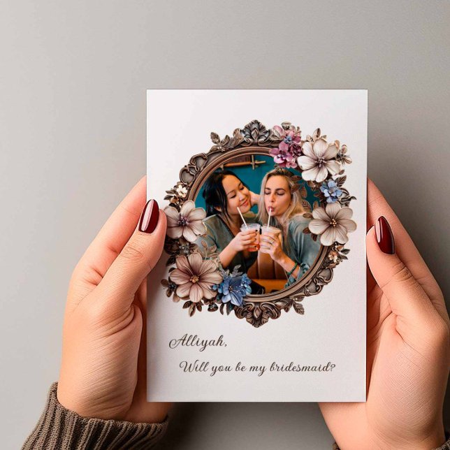 Invitación Propuesta de la dama de honor de la foto de la ron (Victorian Round Frame WYB Card)