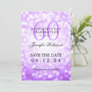 Invitación Purple Bokeh 60th Birthday Save Date / Detalles