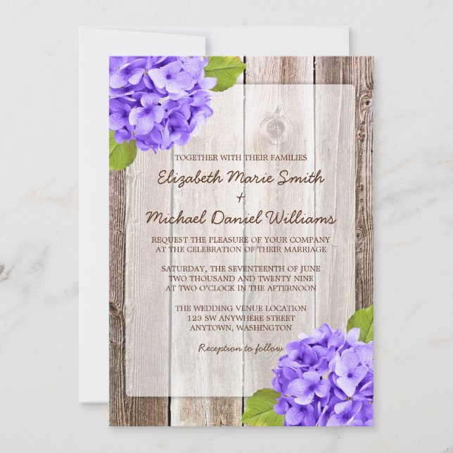 Invitación Púrpura Hydrangea Rustic Floral Barn Wood Boda (Anverso)