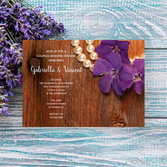Invitación Púrpura perwinkle, Pearls Barn Wood Couples Shower (Subido por el creador)