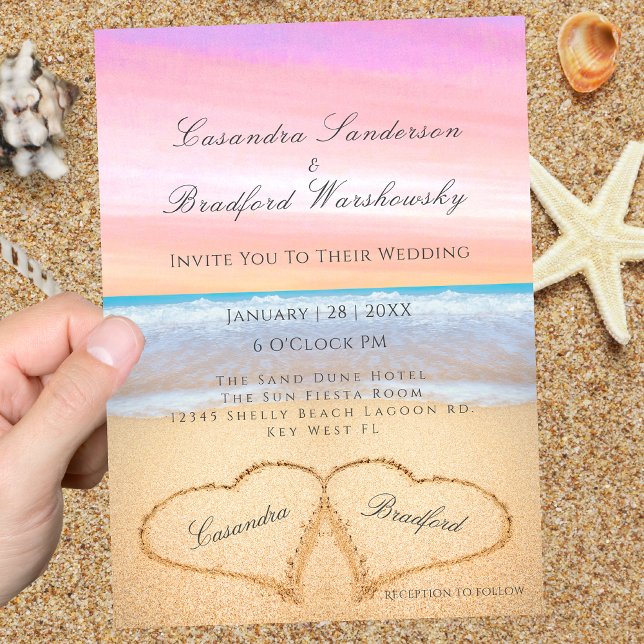 Invitación Púrpura Pink Sunset Beach Wedding 2 Hearts Sand (Subido por el creador)