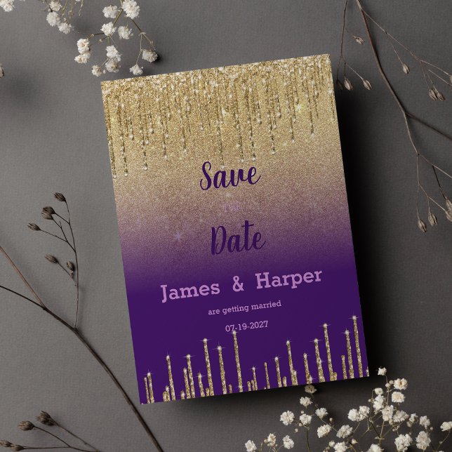 Invitación Púrpura purpurina de oro gris goteo nasal Guardar  (Purple gold glitter ombre drip scrip Save the Date)