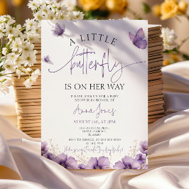 Invitación Púrpura Una mariposa bebé está en camino de duchar