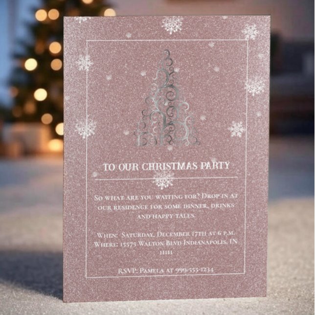 Invitación Purpurina de árbol de Navidad y copos de nieve | R (Pink Christmas Tree Glitter and Snowflakes Party Invitation)