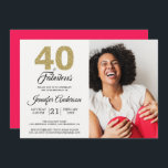 Invitación Purpurina de oro 40 Fabulosa foto rosa de la diva<br><div class="desc">Elegante y elegante invitación a la fotografía de 40 años incluye las palabras "40 and Fabulous" en caligrafía de purpurina dorado y moda negra y tipografía moderna. Simplemente agrega tus propios detalles personales y tu foto favorita. La parte trasera de la tarjeta está cubierta por un color rosa diva brillante...</div>