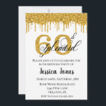 Invitación Purpurina de oro 60 60 Splendido Sesenta cumpleaño<br><div class="desc">Este diseño se creó a través del arte digital. Puede ser personalizado en el área de proporcionar o personalizar eligiendo la opción de pulsar para personalizar y cambiando el nombre, las iniciales o las palabras. También puede cambiar el color y estilo del texto o eliminar el texto para un diseño...</div>
