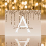 Invitación Purpurina de oro dulce 16 Guardar la fecha<br><div class="desc">Dulce de oro y Purpurina de goteo Dieciséis Monograma Nombre y Invitación inicial a la fiesta de cumpleaños. Esta invitación es perfecta para la Fiesta de los 16 Años de la Purpurina Gold Sparkle que busca celebrar en oro.</div>