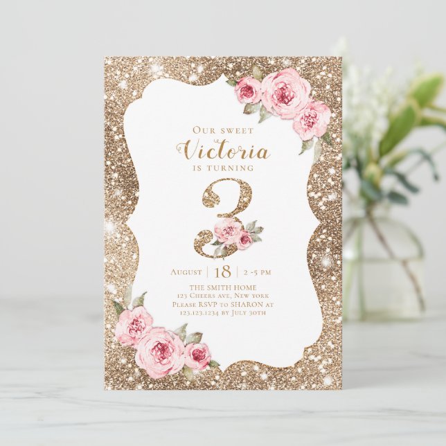 Invitación Purpurina de oro espumoso y floral rosa tercer cum (Anverso de pie)
