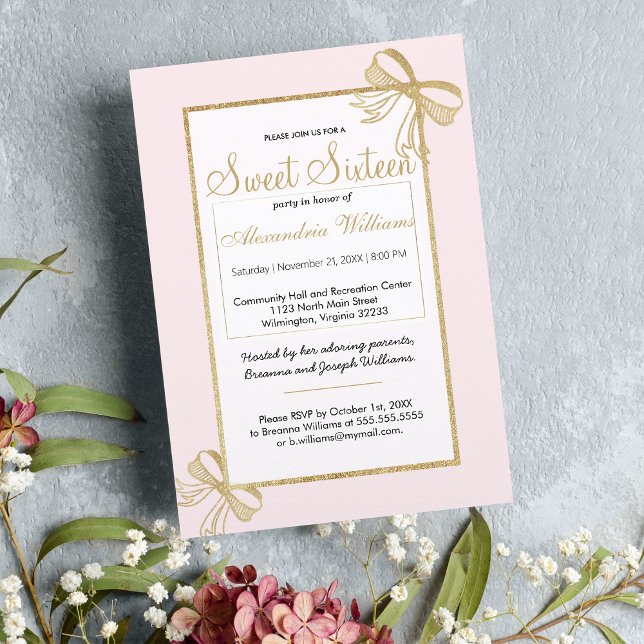 Invitación purpurina de oro fino rosado Rubor arco dulce 16 (Blush pink faux gold glitter bow Sweet 16 Invitation)