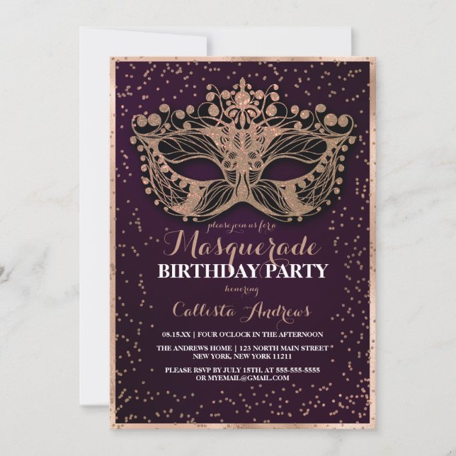 Invitación Purpurina de oro morado Confetti Masquerade cumple (Anverso)