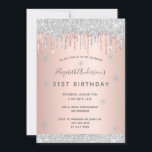 Invitación purpurina de plata de invierno de 21 años copo de<br><div class="desc">Una invitación de invierno moderna, elegante y glamurosa para un fiesta de 21 años. Un rosa dorado fino fondo metálico con elegante dorado rosa, rosado y falso purpurina plateado goteo, pinturas goteo. Decorado con falsos copos de nieve de plata. El nombre está escrito con un guión moderno de estilo con...</div>