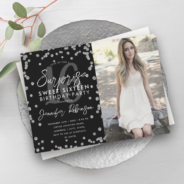 Invitación Purpurina de plata foto de Confetti Sorpresa dulce (Silver Glitter Confetti Photo Surprise Sweet 16 Invitation)