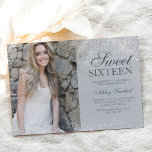Invitación Purpurina de plata moda princesa foto gris Sweet 1<br><div class="desc">Un purpurina plateado moderno y sencillo brilla con estilo en la invitación de fiesta de personalizable gris dulce de dieciséis años,  agrega tu foto.</div>