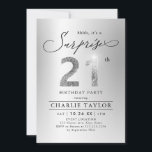 Invitación Purpurina de plata moderna sorpresa adulto 21 años<br><div class="desc">Moderno Shhh, es una sorpresa invitación a la fiesta de cumpleaños 21, incluye un guión elegante y un falso purpurina de plata número 21 y detalles de su fiesta sobre el fondo plateado, simple y elegante, gran sorpresa de la invitación de cumpleaños para adultos para hombres y mujeres. el color...</div>