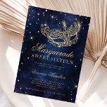 Invitación purpurina dorado mascarada mascarada azul marino S<br><div class="desc">Un dieciséis moderno,  moda y glamuroso dulce con una máscara de purpurina de oro dibujada a mano con un diamante purpurina brillando sobre un fondo de color azul marino oscuro.</div>