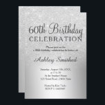 Invitación purpurina plateado: 60º cumpleaños con metal oscur<br><div class="desc">moda y lujoso diseño de Relieve metalizado metálico oscuro purpurina plata con elegante tipografía caligráfica para una invitación de 60 años.</div>