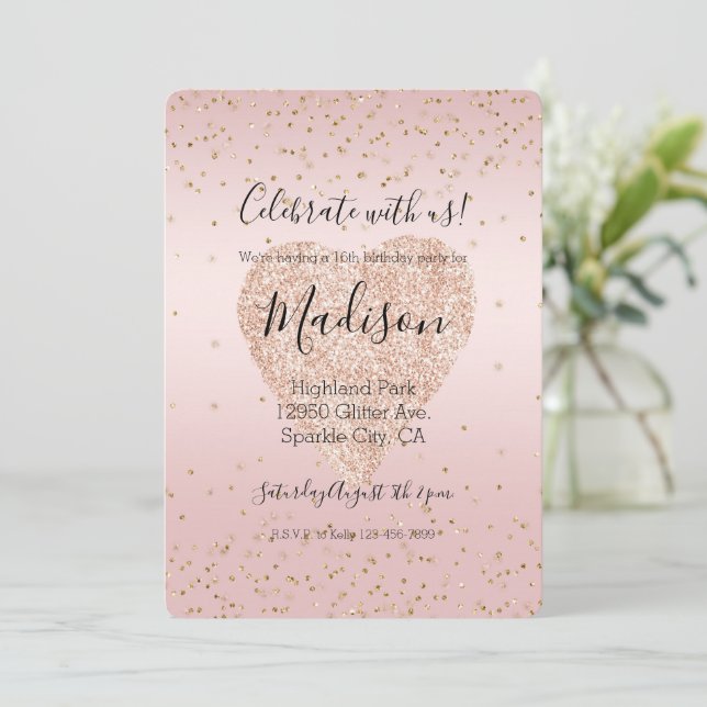Invitación Purpurina Rosa de Rubor Ama el Corazón de Confetti (Anverso de pie)