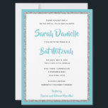 Invitación Purpurinoso Bat Mitzvah Azul y Plata Grande<br><div class="desc">Esta invitación a la moda de Bat Mitzvah presenta un purpurina falso y brillante en una capa sobre un fondo de color sólido. Utilice el formulario de plantilla para agregar su propia información. La Herramienta de diseño se puede utilizar para cambiar el estilo de fuente, el color y el diseño....</div>