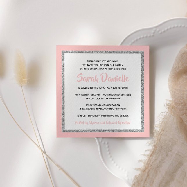 Invitación Purpurinoso de Bat Mitzvah Plaza rosa claro y plat (Subido por el creador)