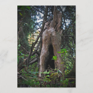 Invitación ¿Quién Vive Allí?Invitación de Halloween