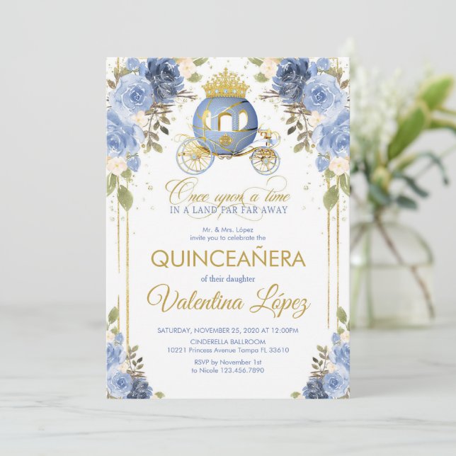 Invitación Quinceañera Bebé Azul Floral Cinderella Carruaje (Anverso de pie)