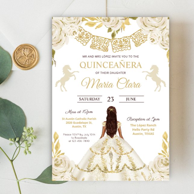 Invitación Quinceanera blanca y dorada Rosas de Ivory Mis Qui (Subido por el creador)