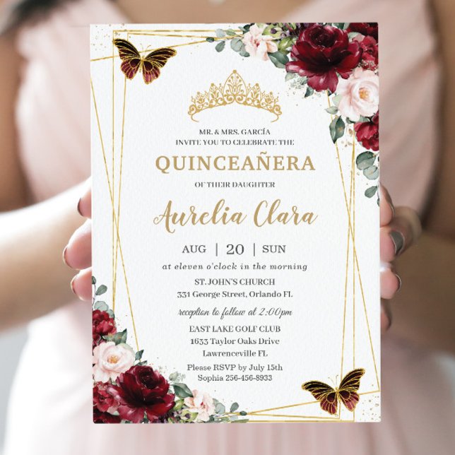 Invitación Quinceañera Burgundy Rubor Floral Princesa Tiara (Subido por el creador)