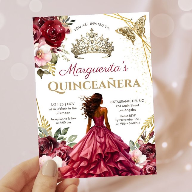 Invitación Quinceañera Burgundy Rubor Floral Princesa Tiara (Subido por el creador)