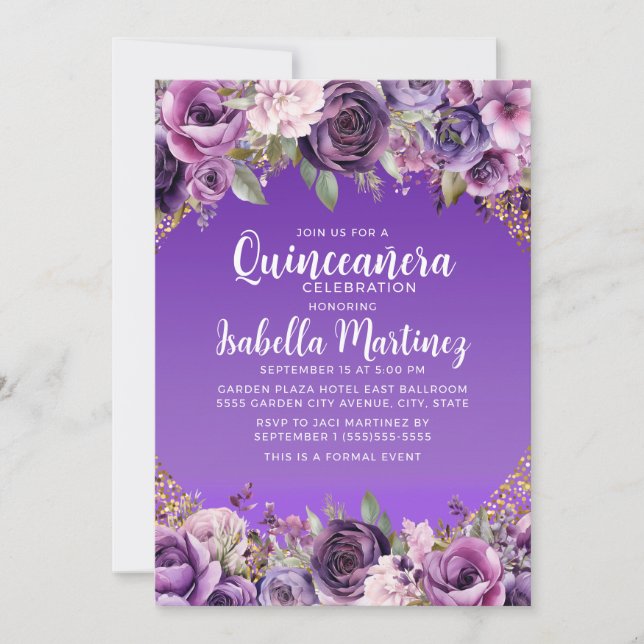 Invitación Quinceañera de flores moradas con brillo dorado (Anverso)