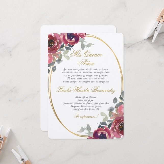 Invitación Quinceanera española con flores de Borgoña (Anverso/Reverso In Situ)