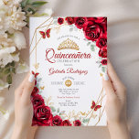 Invitación Quinceanera floral de oro rojo<br><div class="desc">Invitación a la celebración de Quinceanera en rojo,  oro y blanco. Características,  letra de guión,  mariposas doradas,  rosas de acuarela y tiara. Perfecto para una elegante celebración de glam al estilo de la princesa. Personaliza con tus propios detalles. Invitaciones Zazzle impresas o una plantilla imprimible digital de descarga instantánea.</div>