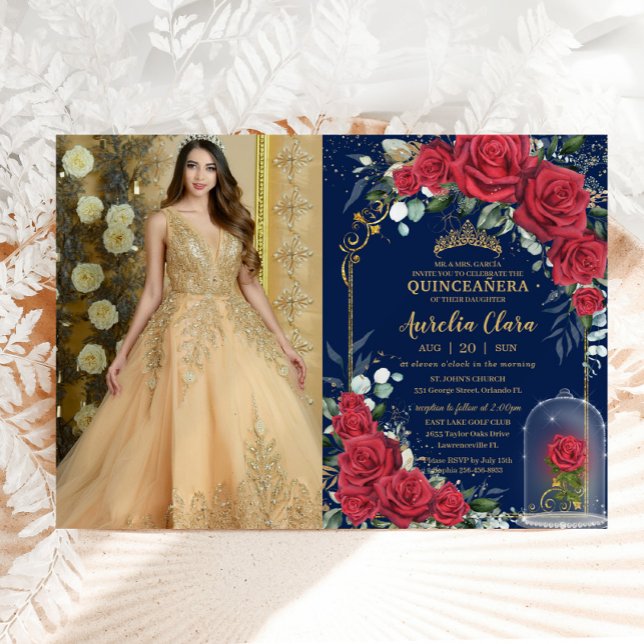 Invitación Quinceañera floral de rosa roja encantada azul (beautiful enchanted rose fairytale red roses cloche Quinceañera Sweet 16 birthday photo invitation)