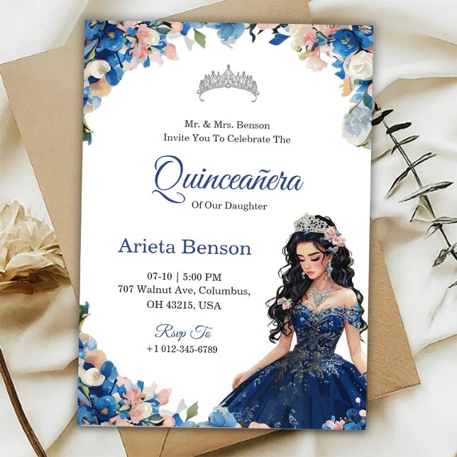 Invitación Quinceañera invitation with blue floral accents (Subido por el creador)