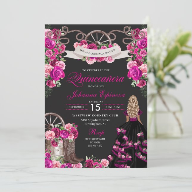 Invitación Quinceanera Occidental de Magenta y Niña Negra (Anverso de pie)