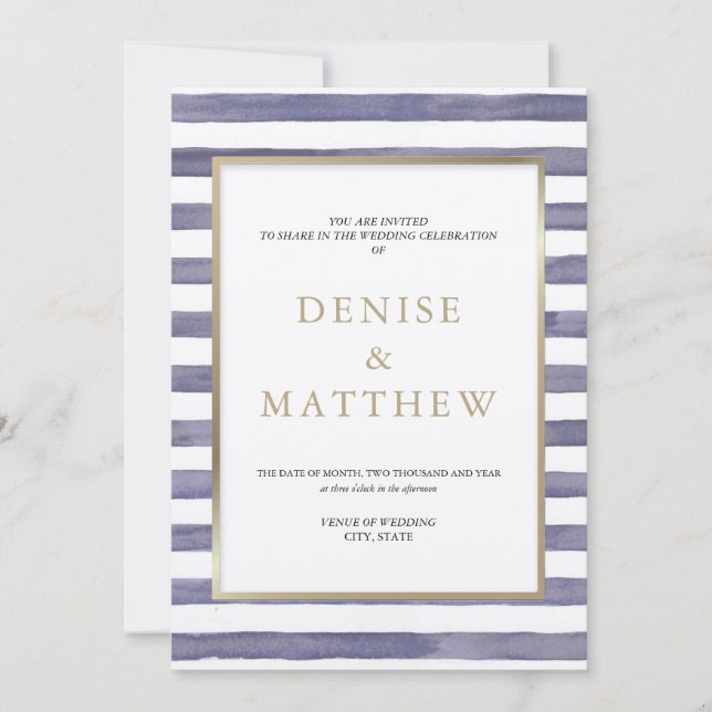 Invitación Rayas de acuarela gris y lavanda con letras dorada (Anverso)
