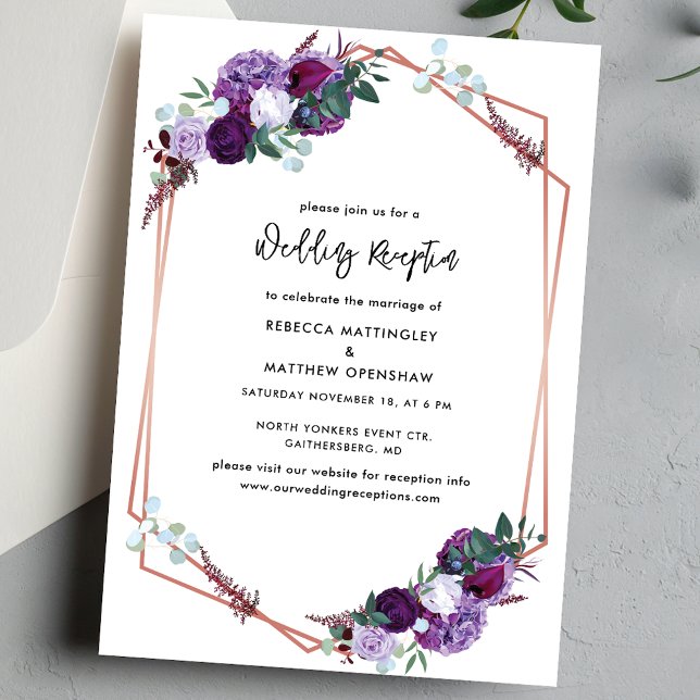 Invitación Recepción de Boda Botánica Morada Floral (Purple Floral Geometric Script Wedding Reception Enclosure Card)
