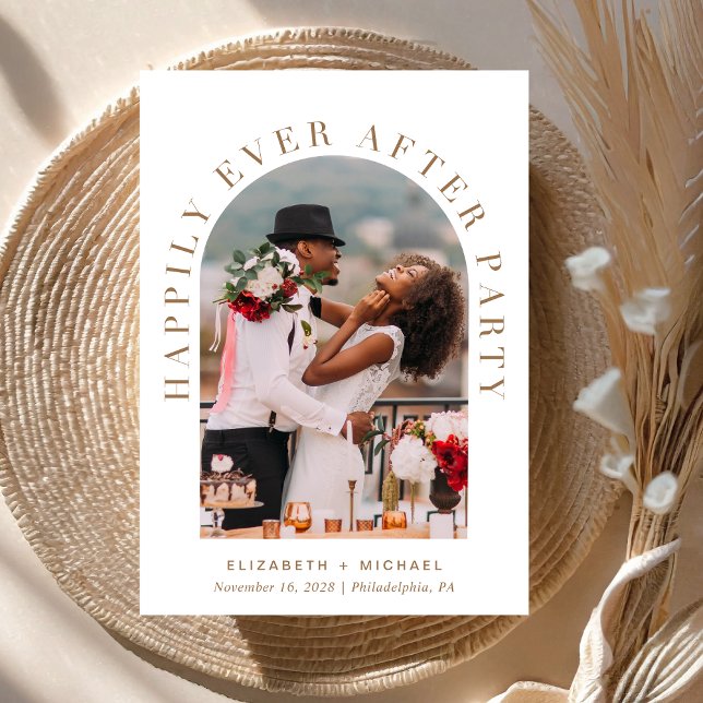 Invitación Recepción de la Boda de Oro Blanco de la Foto Arch (Celebrate your love story with an invitation showcasing your favorite photo in an elegant arch frame)
