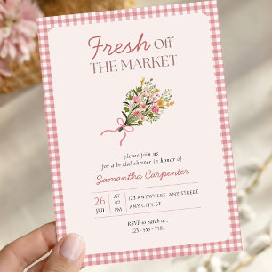 Invitación Recién salida del mercado pink gingham baby shower