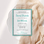 Invitación Rectángulo Verde azulado y plateado de Bat Mitzvah<br><div class="desc">Esta invitación a la moda de Bat Mitzvah presenta un purpurina falso y brillante en una capa sobre un fondo de color sólido. Utilice el formulario de plantilla para agregar su propia información. La Herramienta de diseño se puede utilizar para cambiar el estilo de fuente, el color y el diseño....</div>