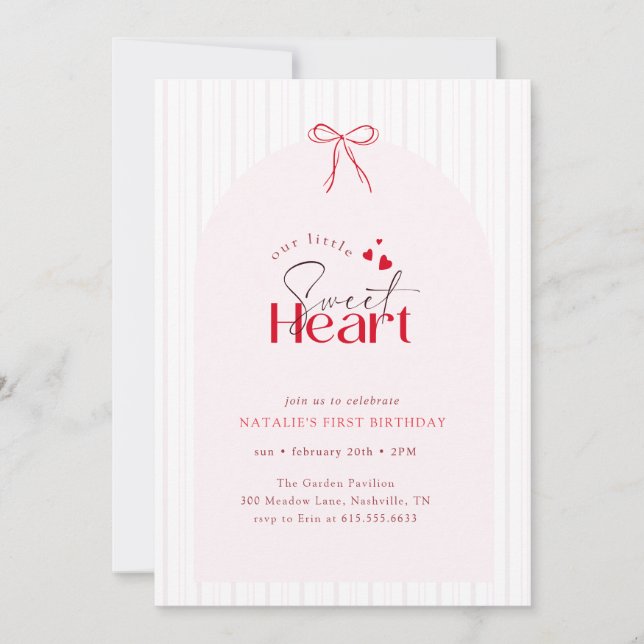 Invitación Red Pink Bow Stripe Little Sweetheart 1st Birthday (Anverso)