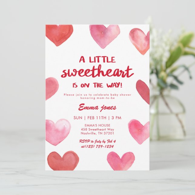 Invitación Red Sweetheart Is On The Way Baby Shower (Anverso de pie)