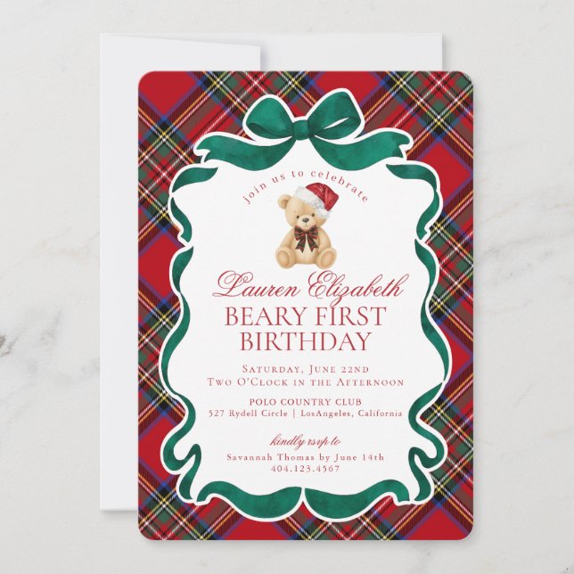 Invitación Red Tartan Plaid Christmas Beary First Birthday (Anverso)