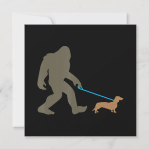 Invitación Regalo de Perro Dachshund caminando Bigfoot
