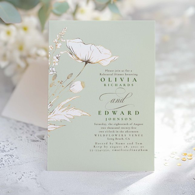 Invitación Relieve metalizado dorado Flores silvestres Sage G (Wildflowers Sage Green Rehearsal Dinner Invitation Card)
