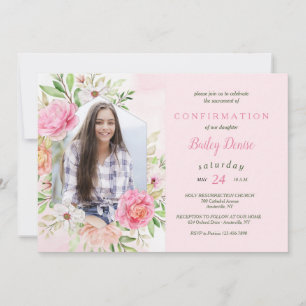 Invitación religiosa con flores rosadas